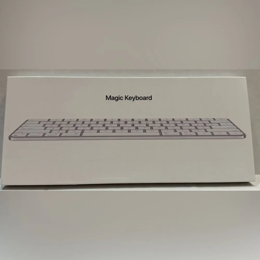 APPLE Magic Bluetooth Keyboard MK2A3LL/A Model A2450 FACTORY SEALED US English